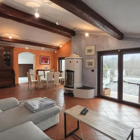 Apartman La Gio *